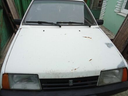 ВАЗ 2109 1988 у Запоріжжя на Automoto.ua Білий ВАЗ 2109, об'ємом двигуна 0 л та пробігом 180 тис. км за 605 $, фото 1 на Automoto.ua