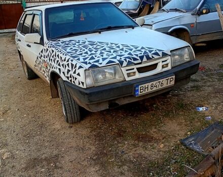 Белый ВАЗ 2109, объемом двигателя 1.3 л и пробегом 0 тыс. км за 1000 $, фото 1 на Automoto.ua