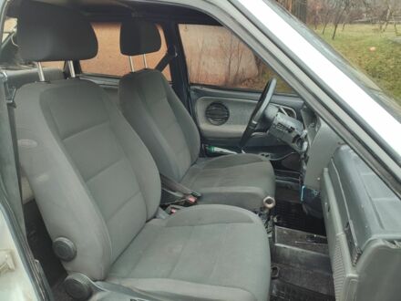 Белый ВАЗ 2109, объемом двигателя 0 л и пробегом 111 тыс. км за 380 $, фото 1 на Automoto.ua