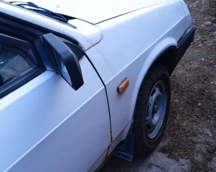 Белый ВАЗ 2109, объемом двигателя 1.5 л и пробегом 350 тыс. км за 790 $, фото 1 на Automoto.ua