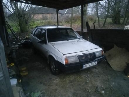 Белый ВАЗ 2109, объемом двигателя 0 л и пробегом 200 тыс. км за 402 $, фото 1 на Automoto.ua