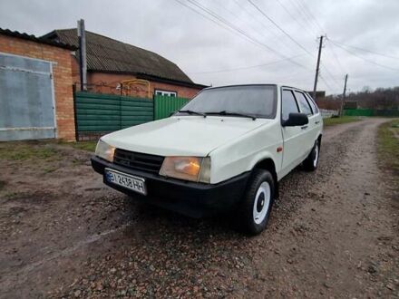 Білий ВАЗ 2109, об'ємом двигуна 1.29 л та пробігом 300 тис. км за 1100 $, фото 1 на Automoto.ua