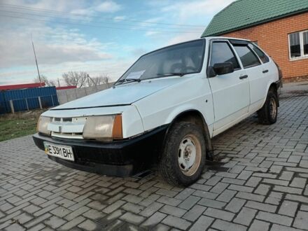 Белый ВАЗ 2109, объемом двигателя 0 л и пробегом 42 тыс. км за 1000 $, фото 1 на Automoto.ua