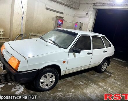 Белый ВАЗ 2109, объемом двигателя 1.3 л и пробегом 200 тыс. км за 950 $, фото 1 на Automoto.ua