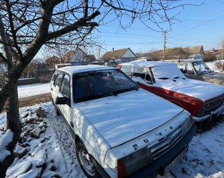 Белый ВАЗ 2109, объемом двигателя 1.5 л и пробегом 250 тыс. км за 550 $, фото 1 на Automoto.ua