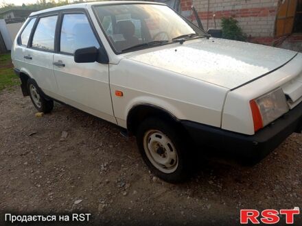 ВАЗ 2109 1989 у Харкові на Automoto.ua Білий ВАЗ 2109, об'ємом двигуна 1.3 л та пробігом 0 тис. км за 1650 $, фото 1 на Automoto.ua