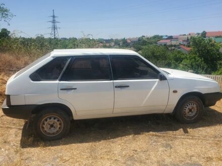 Белый ВАЗ 2109, объемом двигателя 0 л и пробегом 150 тыс. км за 962 $, фото 1 на Automoto.ua