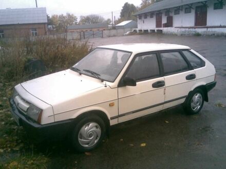 Белый ВАЗ 2109, объемом двигателя 1.3 л и пробегом 2 тыс. км за 1069 $, фото 1 на Automoto.ua