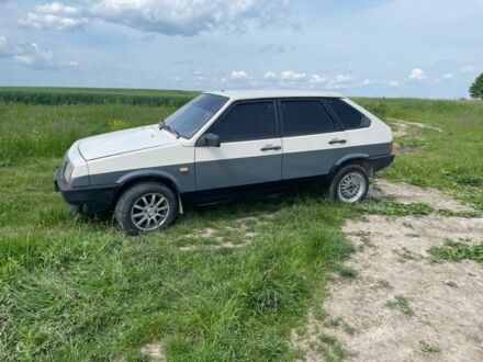 ВАЗ 2109 1989 у Самборе на Automoto.ua Білий ВАЗ 2109, об'ємом двигуна 1.3 л та пробігом 320 тис. км за 750 $, фото 1 на Automoto.ua