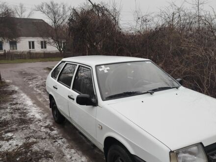 Белый ВАЗ 2109, объемом двигателя 1.5 л и пробегом 210 тыс. км за 1301 $, фото 1 на Automoto.ua