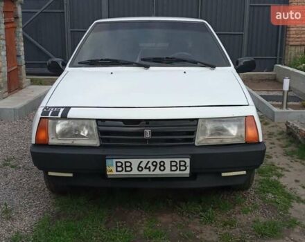 Белый ВАЗ 2109, объемом двигателя 1.5 л и пробегом 230 тыс. км за 800 $, фото 1 на Automoto.ua