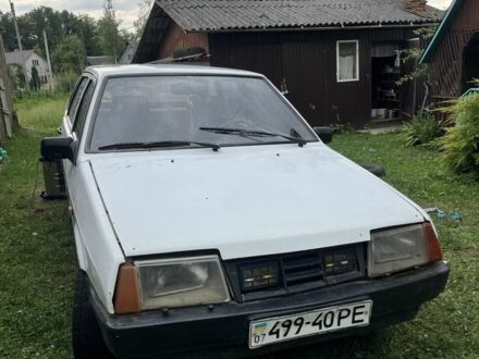 ВАЗ 2109 1990 в Тячеве на Automoto.ua Белый ВАЗ 2109, объемом двигателя 0 л и пробегом 50 тыс. км за 475 $, фото 1 на Automoto.ua