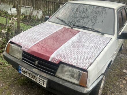 Белый ВАЗ 2109, объемом двигателя 1.5 л и пробегом 300 тыс. км за 426 $, фото 1 на Automoto.ua