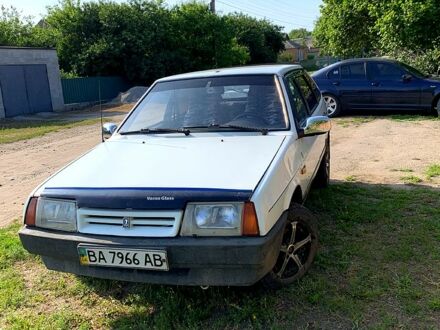 ВАЗ 2109 1990 в Новгородка на Automoto.ua Белый ВАЗ 2109, объемом двигателя 1.5 л и пробегом 0 тыс. км за 1550 $, фото 1 на Automoto.ua