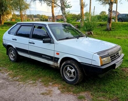 Білий ВАЗ 2109, об'ємом двигуна 1.5 л та пробігом 350 тис. км за 1000 $, фото 1 на Automoto.ua