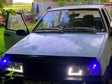 Белый ВАЗ 2109, объемом двигателя 1.5 л и пробегом 0 тыс. км за 650 $, фото 1 на Automoto.ua