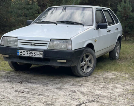 Белый ВАЗ 2109, объемом двигателя 1.3 л и пробегом 399 тыс. км за 900 $, фото 1 на Automoto.ua