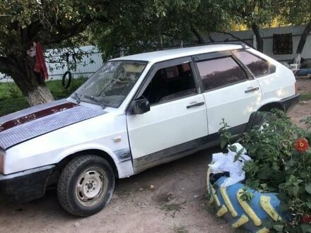 Белый ВАЗ 2109, объемом двигателя 1.5 л и пробегом 170 тыс. км за 450 $, фото 1 на Automoto.ua