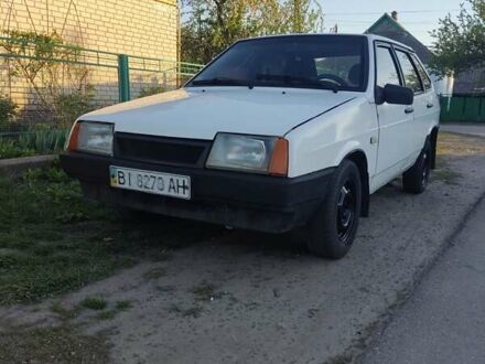 ВАЗ 2109 1990 в Чутове на Automoto.ua Белый ВАЗ 2109, объемом двигателя 1.5 л и пробегом 200 тыс. км за 970 $, фото 1 на Automoto.ua