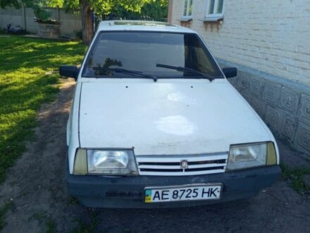 ВАЗ 2109 1990 в Золотоноше на Automoto.ua Белый ВАЗ 2109, объемом двигателя 1.5 л и пробегом 200 тыс. км за 700 $, фото 1 на Automoto.ua