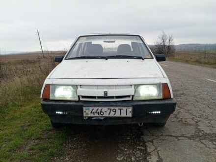 Белый ВАЗ 2109, объемом двигателя 1 л и пробегом 2 тыс. км за 450 $, фото 1 на Automoto.ua