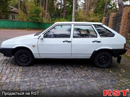 Белый ВАЗ 2109, объемом двигателя 1.5 л и пробегом 400 тыс. км за 1700 $, фото 1 на Automoto.ua