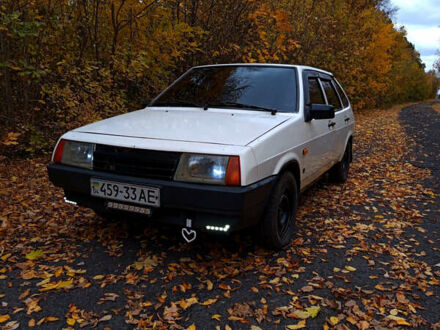 ВАЗ 2109 1990 в Полтаве на Automoto.ua Белый ВАЗ 2109, объемом двигателя 1.6 л и пробегом 25 тыс. км за 950 $, фото 1 на Automoto.ua