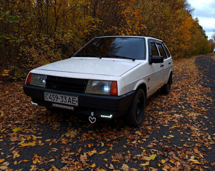 ВАЗ 2109 1990 в Полтаве на Automoto.ua Белый ВАЗ 2109, объемом двигателя 1.6 л и пробегом 25 тыс. км за 950 $, фото 1 на Automoto.ua