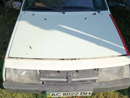 Белый ВАЗ 2109, объемом двигателя 1 л и пробегом 140 тыс. км за 350 $, фото 1 на Automoto.ua
