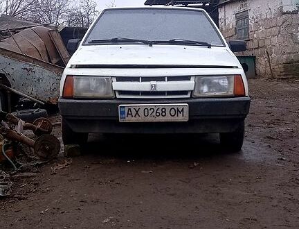 Белый ВАЗ 2109, объемом двигателя 1.5 л и пробегом 356 тыс. км за 700 $, фото 1 на Automoto.ua