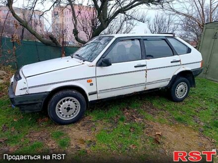 Белый ВАЗ 2109, объемом двигателя 1.5 л и пробегом 100 тыс. км за 650 $, фото 1 на Automoto.ua