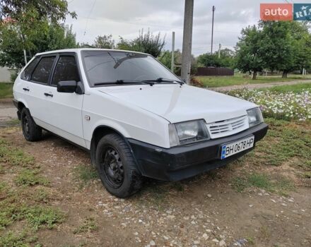 Белый ВАЗ 2109, объемом двигателя 1.5 л и пробегом 300 тыс. км за 1800 $, фото 1 на Automoto.ua