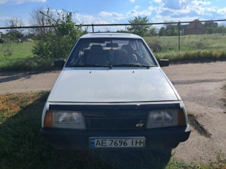 ВАЗ 2109 1991 в Марганце на Automoto.ua Белый ВАЗ 2109, объемом двигателя 1.1 л и пробегом 200 тыс. км за 1328 $, фото 1 на Automoto.ua