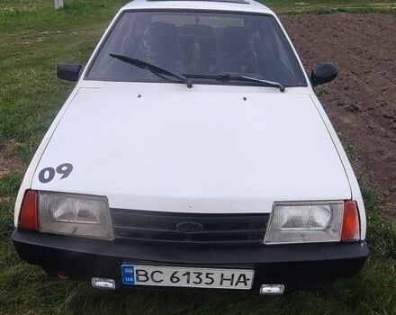 Белый ВАЗ 2109, объемом двигателя 1.5 л и пробегом 200 тыс. км за 750 $, фото 1 на Automoto.ua