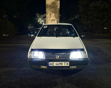 Белый ВАЗ 2109, объемом двигателя 1.5 л и пробегом 300 тыс. км за 621 $, фото 1 на Automoto.ua