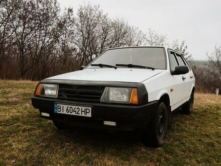 ВАЗ 2109 1991 у Новых Санжарах на Automoto.ua Білий ВАЗ 2109, об'ємом двигуна 1.5 л та пробігом 100 тис. км за 2000 $, фото 1 на Automoto.ua