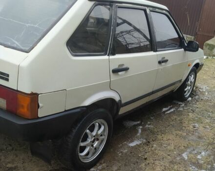 Белый ВАЗ 2109, объемом двигателя 1.5 л и пробегом 100 тыс. км за 700 $, фото 1 на Automoto.ua