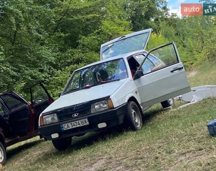 Белый ВАЗ 2109, объемом двигателя 1.3 л и пробегом 200 тыс. км за 850 $, фото 1 на Automoto.ua