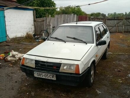 ВАЗ 2109 1991 у Миргороде на Automoto.ua Білий ВАЗ 2109, об'ємом двигуна 1.3 л та пробігом 200 тис. км за 716 $, фото 1 на Automoto.ua