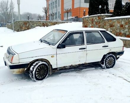 Белый ВАЗ 2109, объемом двигателя 1.3 л и пробегом 78 тыс. км за 1000 $, фото 1 на Automoto.ua