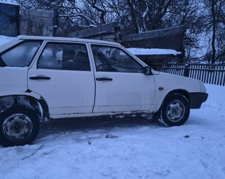 Белый ВАЗ 2109, объемом двигателя 0 л и пробегом 150 тыс. км за 800 $, фото 1 на Automoto.ua