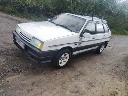ВАЗ 2109 1991 в Фастове на Automoto.ua Белый ВАЗ 2109, объемом двигателя 1.5 л и пробегом 200 тыс. км за 761 $, фото 1 на Automoto.ua