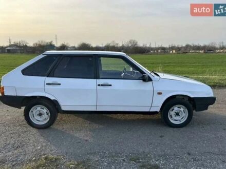 Белый ВАЗ 2109, объемом двигателя 1.29 л и пробегом 333 тыс. км за 800 $, фото 1 на Automoto.ua