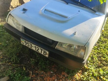 ВАЗ 2109 1992 у Звенигородка на Automoto.ua Білий ВАЗ 2109, об'ємом двигуна 0 л та пробігом 56 тис. км за 970 $, фото 1 на Automoto.ua