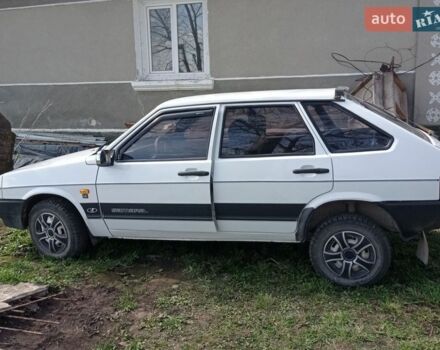 Белый ВАЗ 2109, объемом двигателя 1.3 л и пробегом 345 тыс. км за 1200 $, фото 1 на Automoto.ua