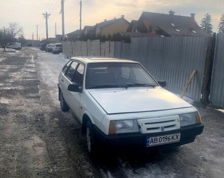 Белый ВАЗ 2109, объемом двигателя 1.3 л и пробегом 300 тыс. км за 850 $, фото 1 на Automoto.ua