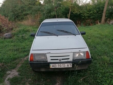 Белый ВАЗ 2109, объемом двигателя 1 л и пробегом 898 тыс. км за 650 $, фото 1 на Automoto.ua