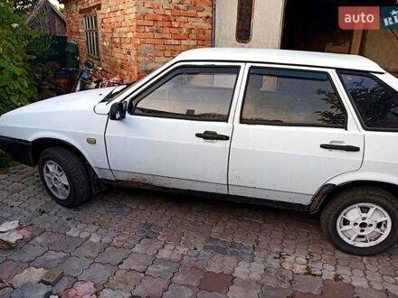 Белый ВАЗ 2109, объемом двигателя 1.5 л и пробегом 185 тыс. км за 1150 $, фото 1 на Automoto.ua