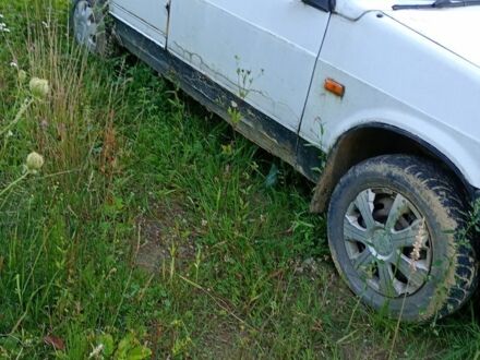 Білий ВАЗ 2109, об'ємом двигуна 0 л та пробігом 200 тис. км за 301 $, фото 1 на Automoto.ua