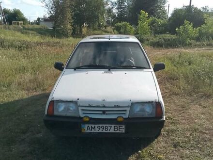 Белый ВАЗ 2109, объемом двигателя 1.5 л и пробегом 73 тыс. км за 1300 $, фото 1 на Automoto.ua